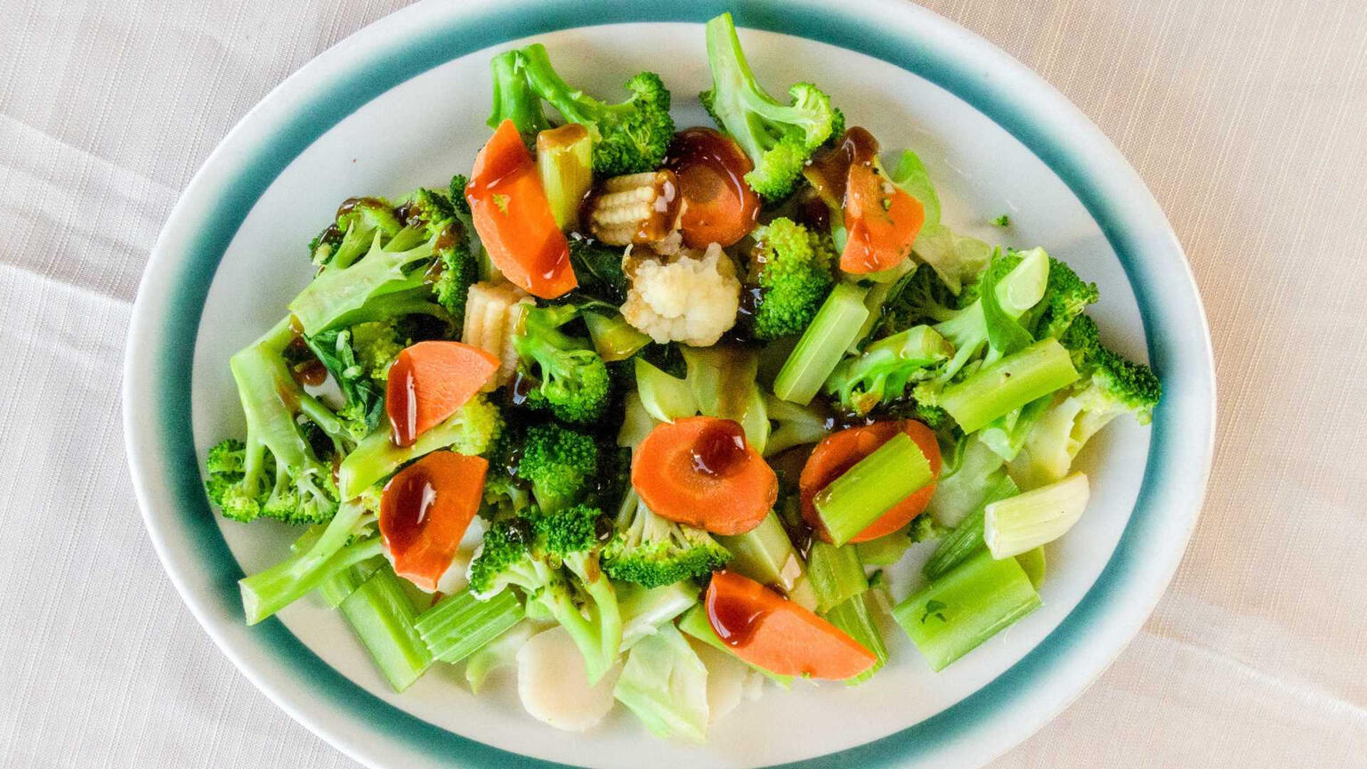 Steamed Veges in Oyster Steamed Veges in Oyster